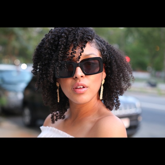 Meet your Posher, Victoria - Picture 1 of 1